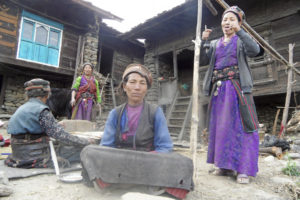 Tamang-Frauen bei der Handarbeit